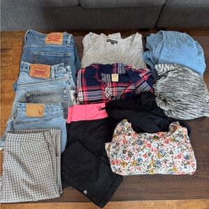 Resellers Bundle #3 (Lululemon, Sunday Best, Levi’s, Billabong, Pink Martini)
